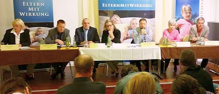 JEZT - Podiumsgespraech der Thueringer Landeselternvertretung zum Thema Kita im August 2014