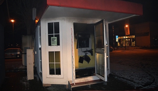JEZT - Gesprengter Geldautomat vom Januar 2015 in Kahla - Bildquelle Kripo Jena