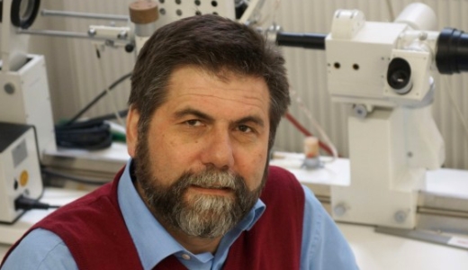 JEZT - Materialwissenschaftler PD Dr Joerg Bossert leitet zwei Teilprojekte im Verbund pades - Foto © FSU Kasper