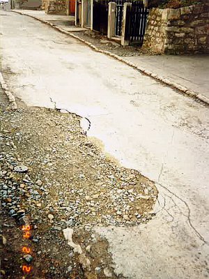 Die Carl-von-Bruegger-Straße Anfang 1994 - Foto © Stadt Jena KSJ