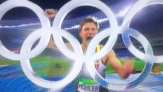JEZT - Thomas Röhler ist Olympiasieger - Screenshot © ARD Das Erste