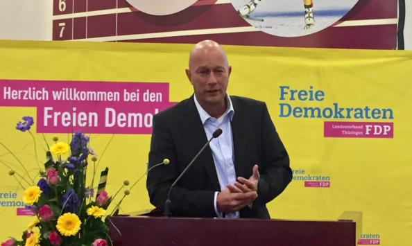 thomas-l-kemmerich-beim-fdp-landesparteitag-2016
