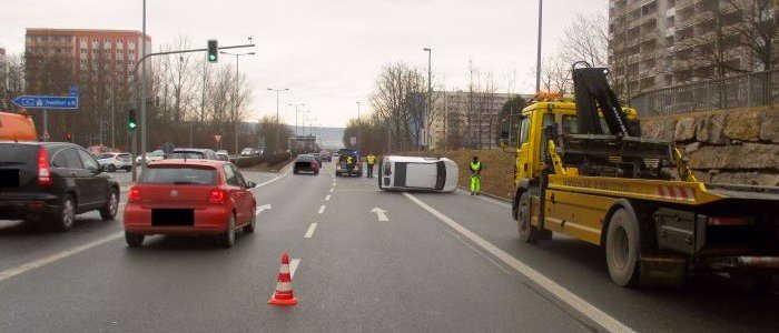 Unfall auf der Stadtrodaer Straße - Bildquelle LPI Jena