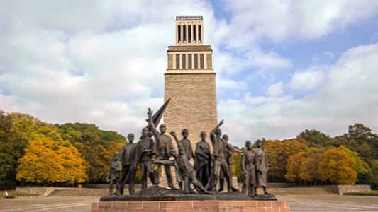 Buchenwald Denkmal FotoliaLicense#71587876