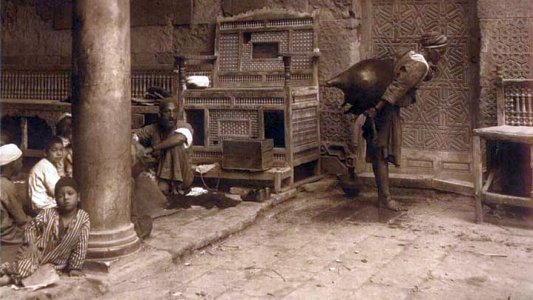 Foto aus dem Katalog zur Ausstellung der Kunstsammlung Jena - Orientbilder. Fotografien 1850 – 1910 - Abbildung © Jenakultur