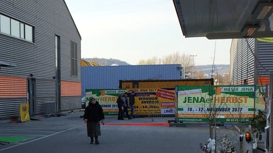 Hier soll der Verbindungsbau der SparkassenArena entstehen. - Foto © MediaPool Jena