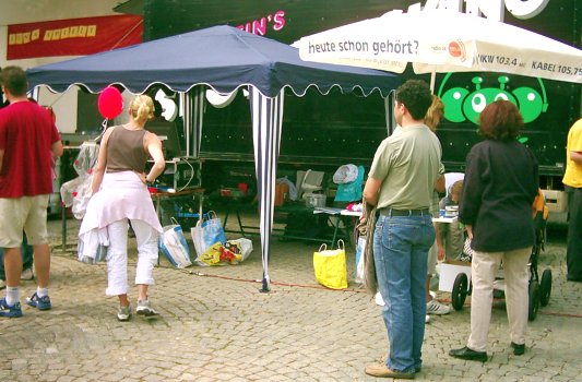 Radio OKJ Liveübertragung vom historischen Markt in Jena im Jahre 2003. - Foto © MediaPool Jena