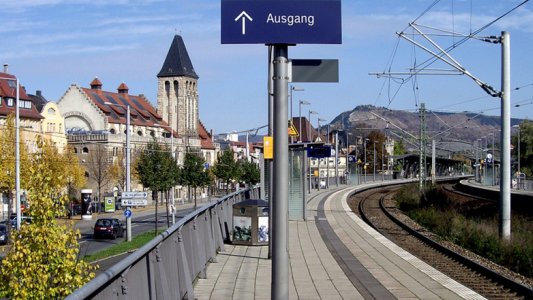 Blick vom Paradiesbahnhof auf Jena - Foto © Stadt Jena Philler